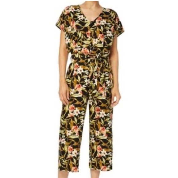 Floral Romper - Picture 1 of 2